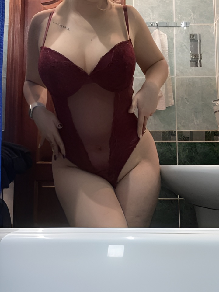 Ася привлекальеная девушка из Воронежа цена от 10000 руб