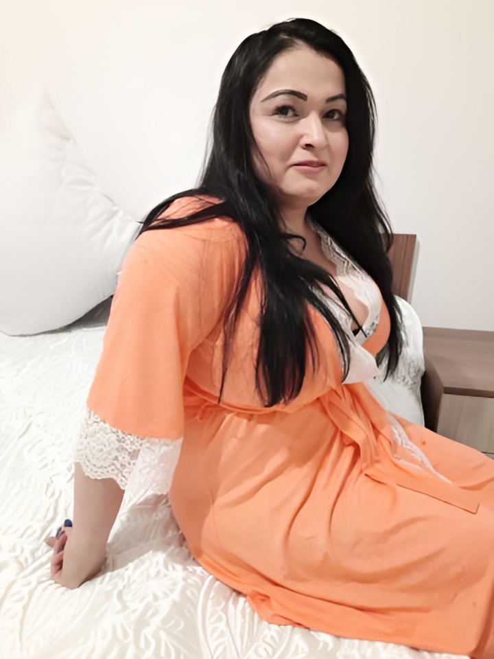 Лилия привлекальеная девушка из Воронежа цена от 2500 руб