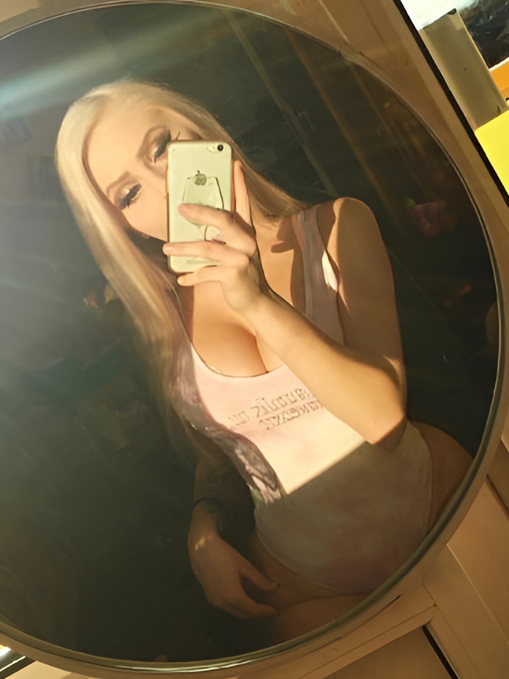 Роксана привлекальеная девушка из Воронежа цена от 5000 руб