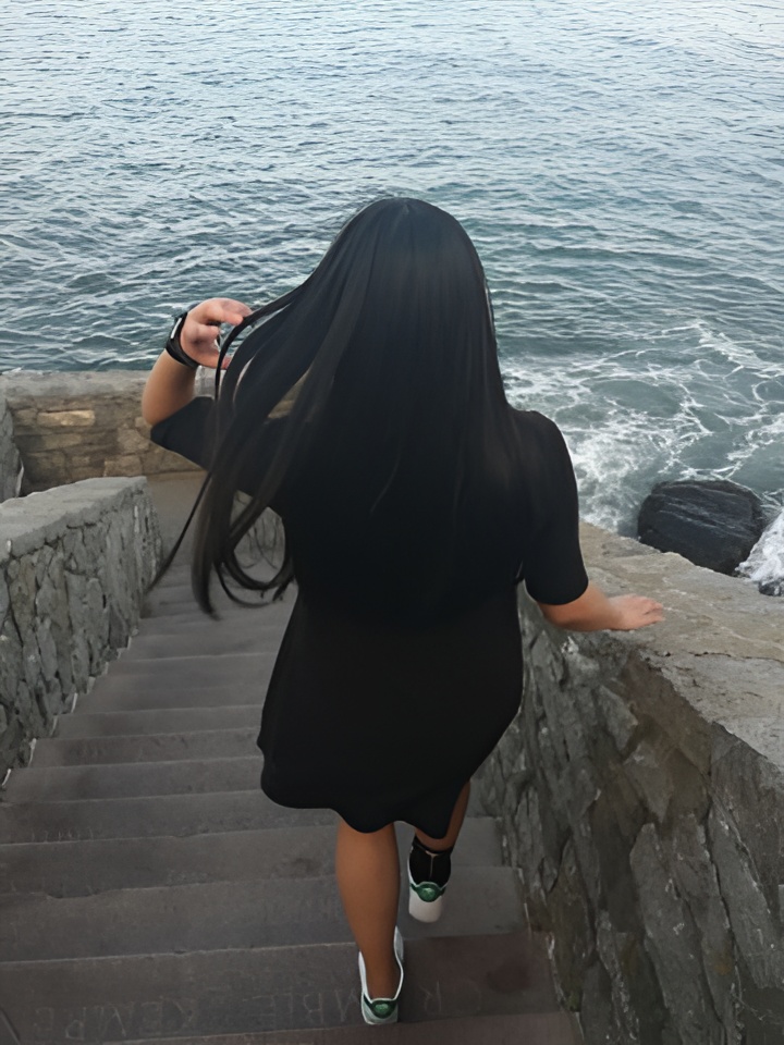 Юстина привлекальеная девушка из Воронежа цена от 4000 руб