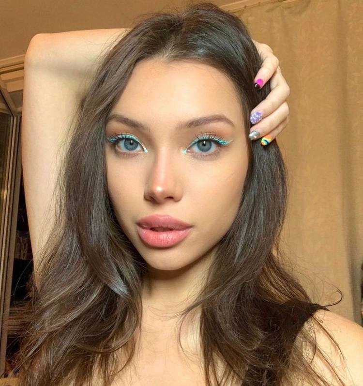 Ольга привлекальеная девушка из Воронежа цена от 6000 руб