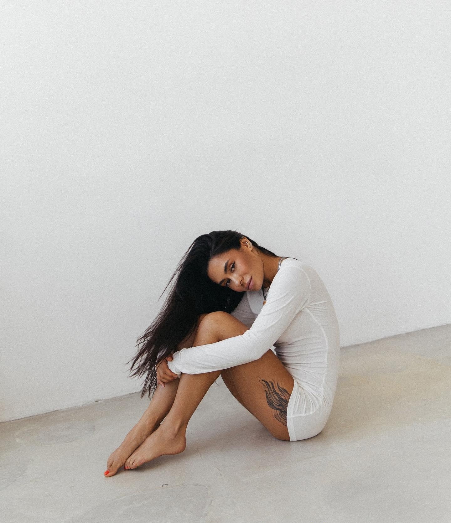 Ева привлекальеная девушка из Воронежа цена от 4000 руб