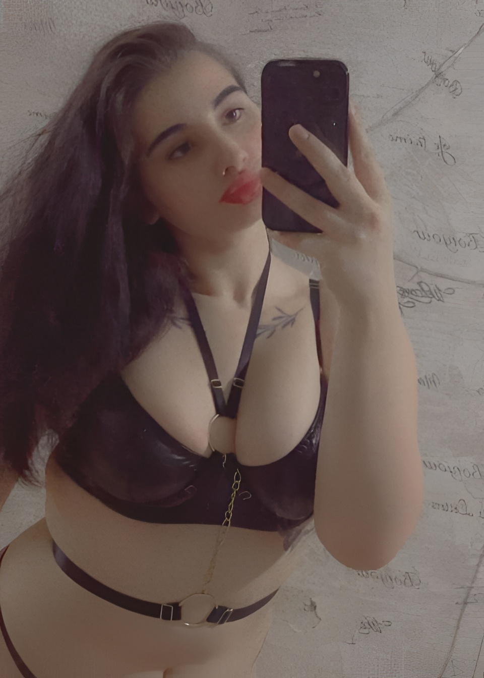 Соня привлекательная девушка из Воронежа цена от 15000 руб