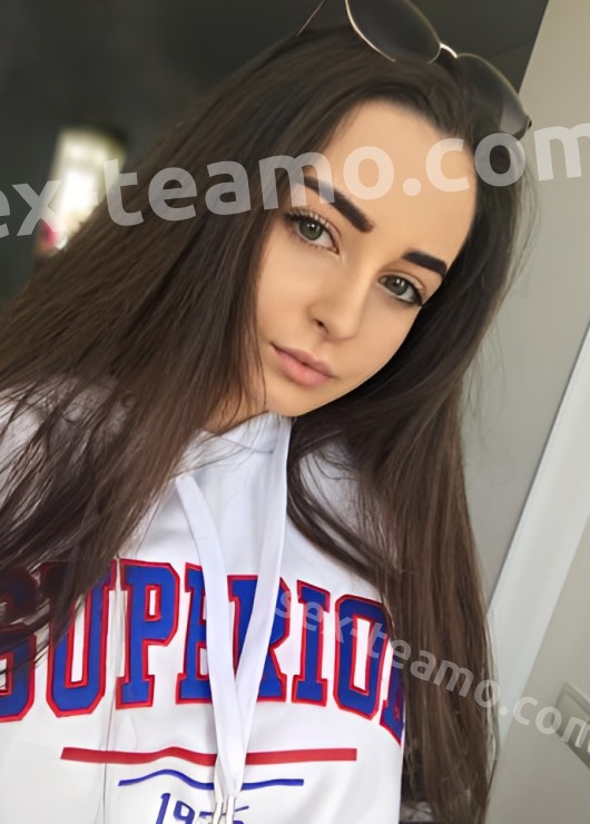 Рената привлекательная девушка из Воронежа цена от 2000 руб