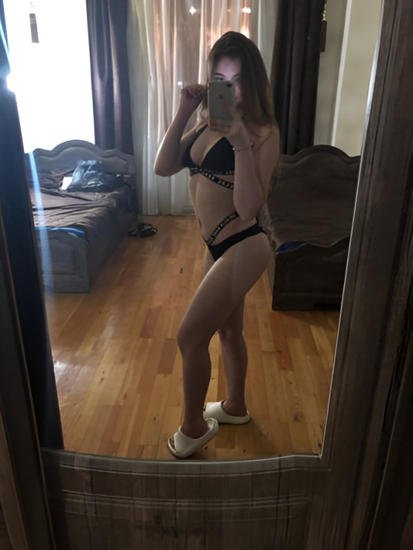 Елизавета привлекательная девушка из Воронежа цена от 1500 руб